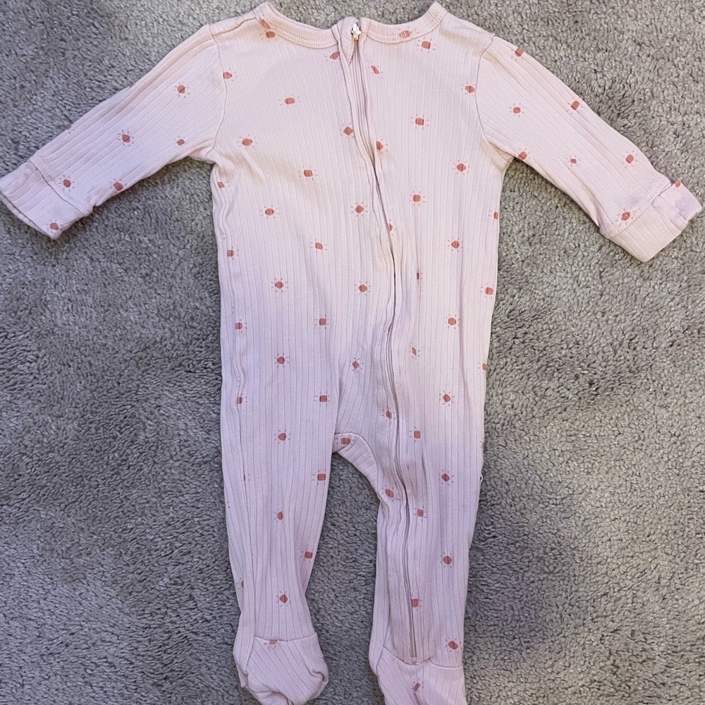 ☀️Never Worn Onesie☀️